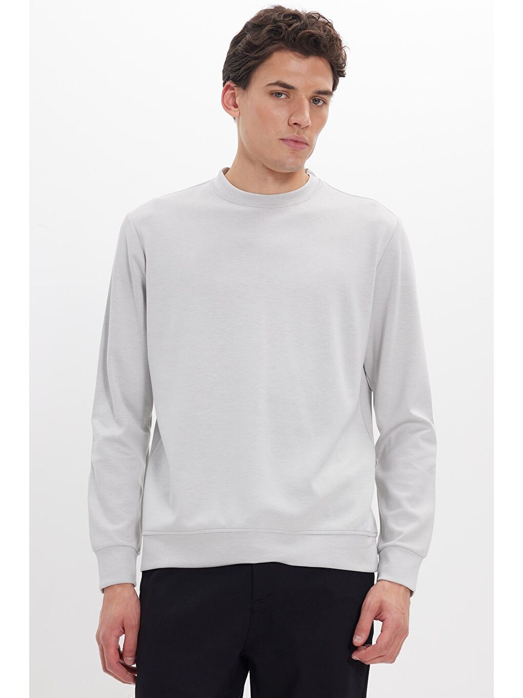 Bej Erkek Standart Fit Normal Kesim Uzun Kollu Ekstra Soft Modal Kumaş Bisiklet Yaka Taş Sweatshirt