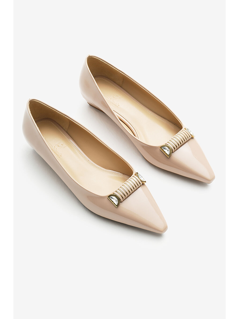 Bej Kadın Vizon Neolit Taban Toka Detaylı Sivri Burunlu Babet-2