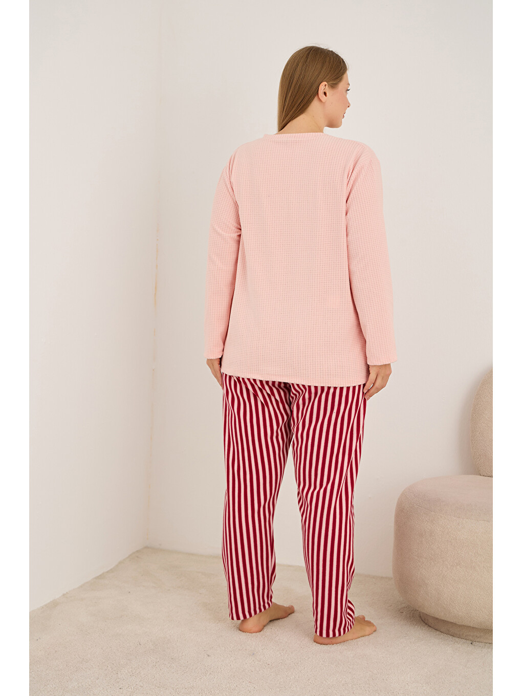 Pembe Somon Çizgili Fiyonk Nakışlı Büyük Beden Polar Kışlık Waffle Örme Pijama Takım-2