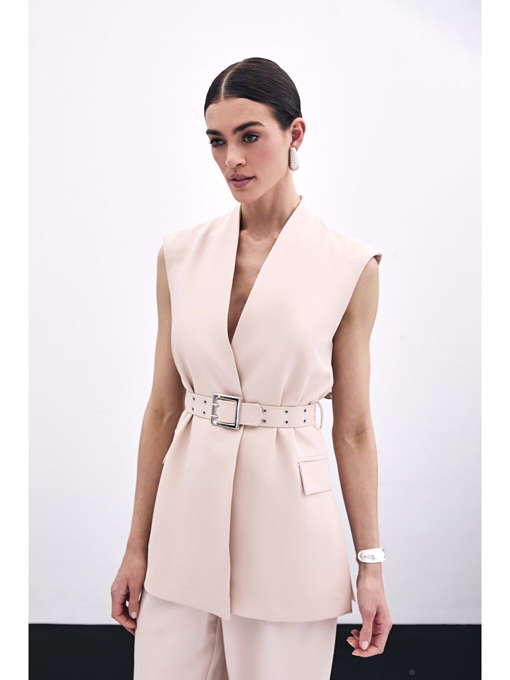 Kemerli Uzun Yelek - Bej-2