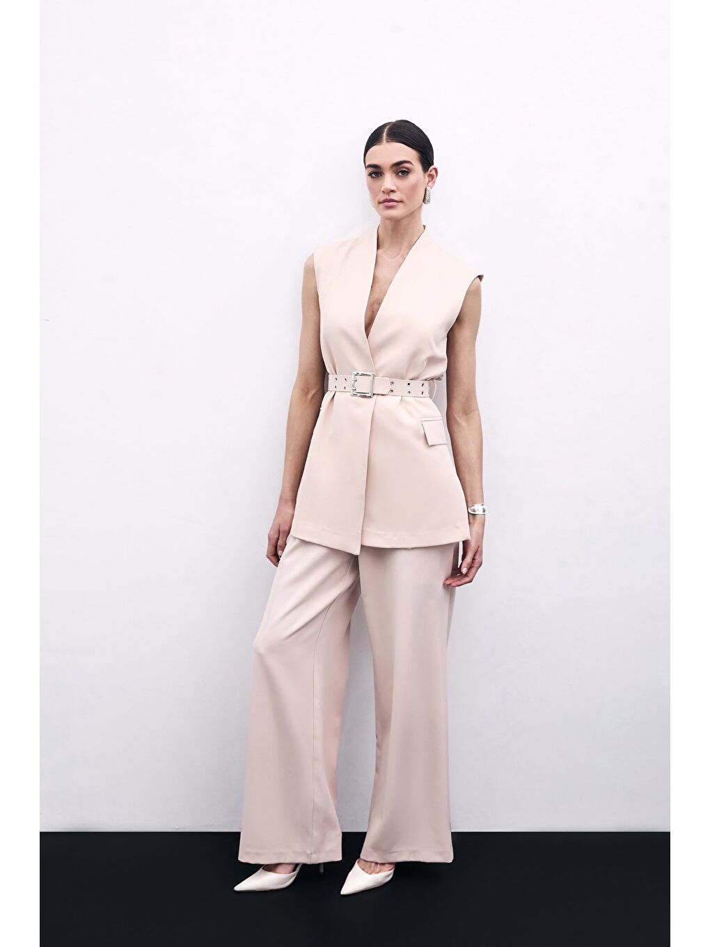 Kemerli Uzun Yelek - Bej-4