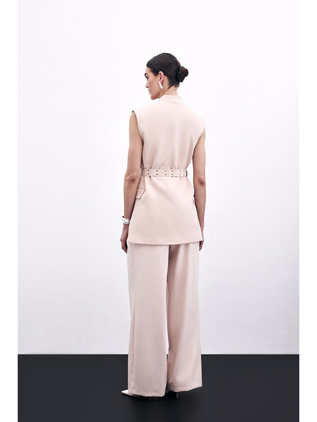 Kemerli Uzun Yelek - Bej-5