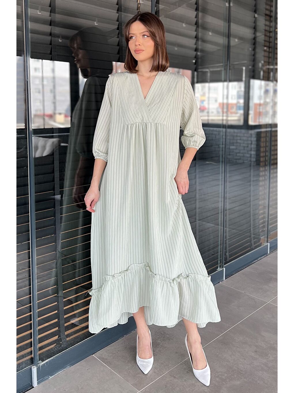 Yeşil Kadın İçlik Kombinli Dökümlü Elbise-1