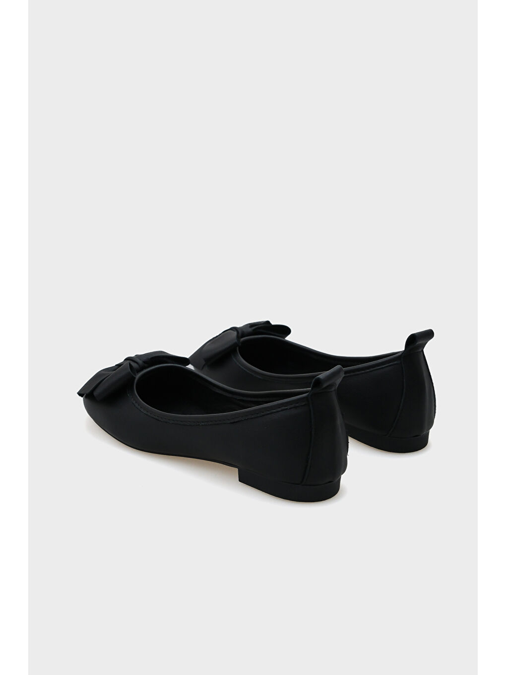 Siyah Bliss Kadın Hakiki Deri Fiyonk Aksesuarlı Babet-4