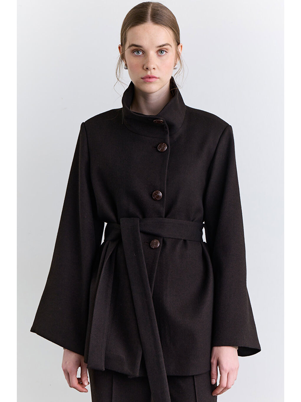 Geniş Kol Kuşaklı Ceket Kahverengi-3