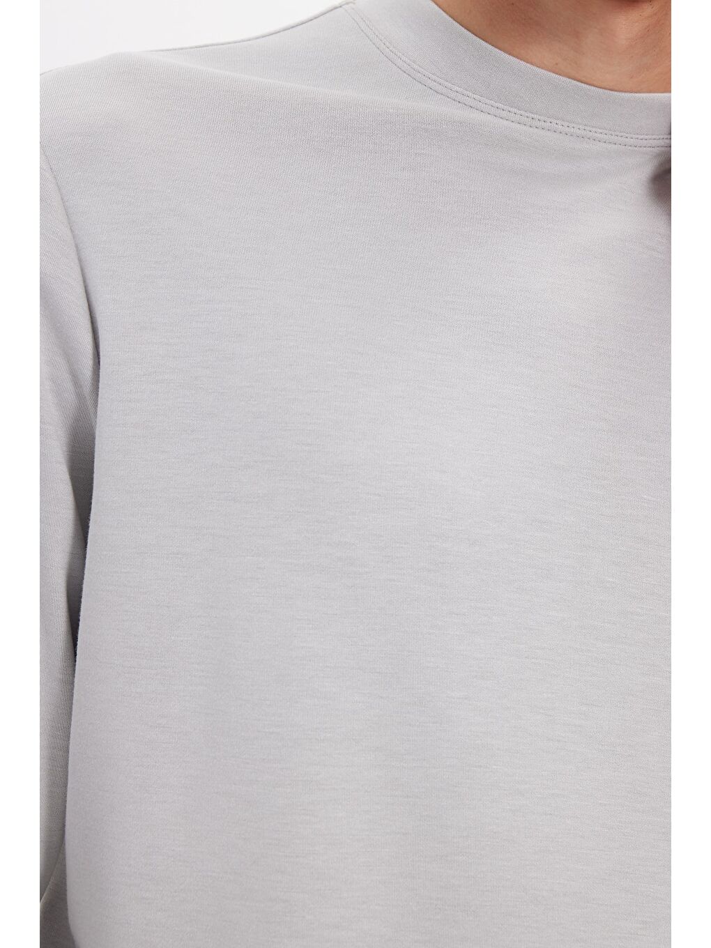 Bej Erkek Standart Fit Normal Kesim Uzun Kollu Ekstra Soft Modal Kumaş Bisiklet Yaka Taş Sweatshirt-4
