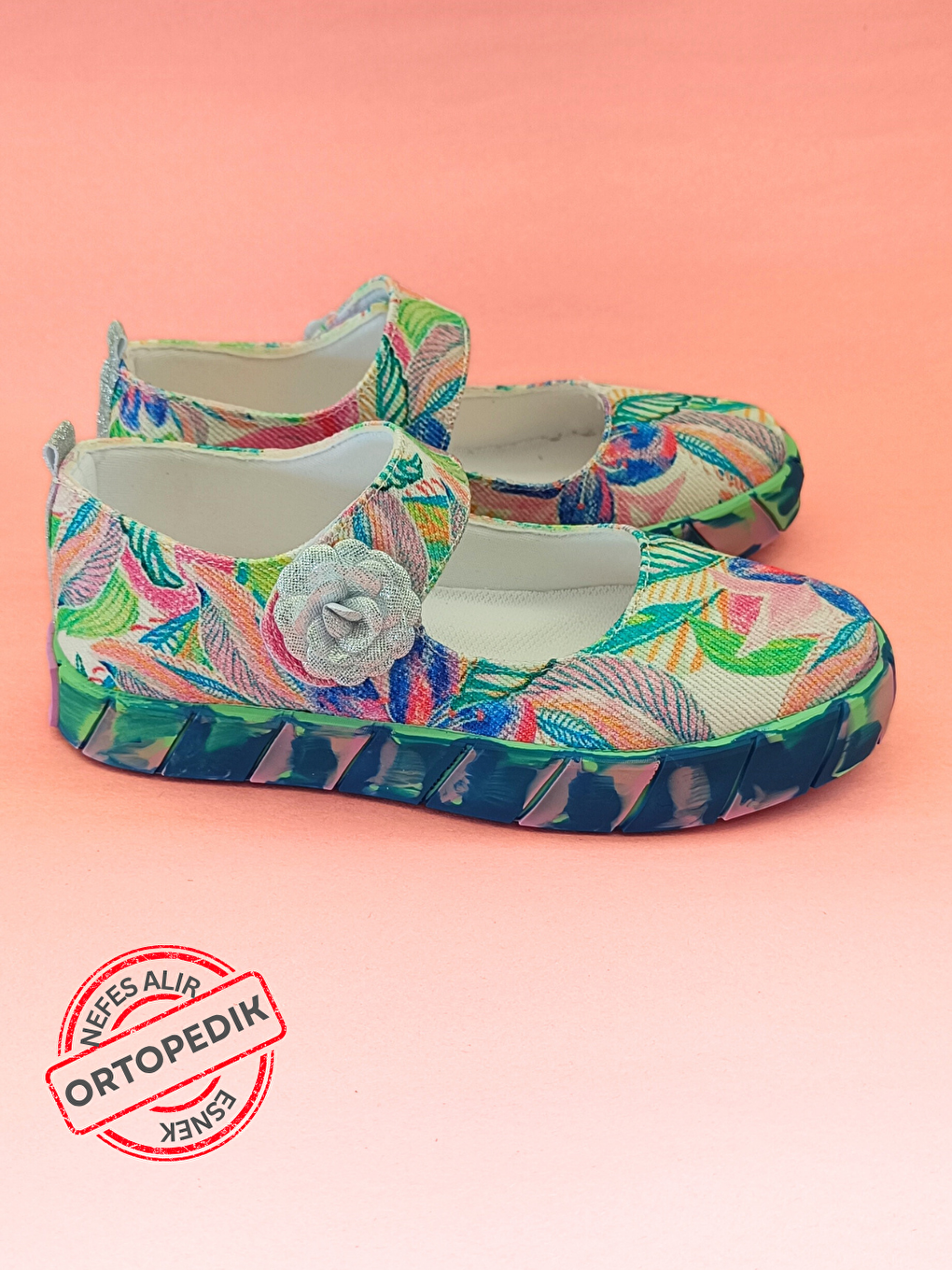 Karışık Çiçek Desenli Ortopedik Kanvas Kız Çocuk Babet