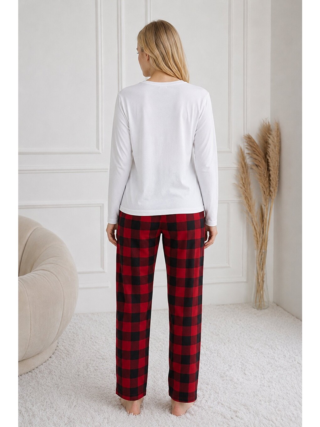 Beyaz Penguen Baskılı Uzun Kollu Kadın Pijama Takımı-1