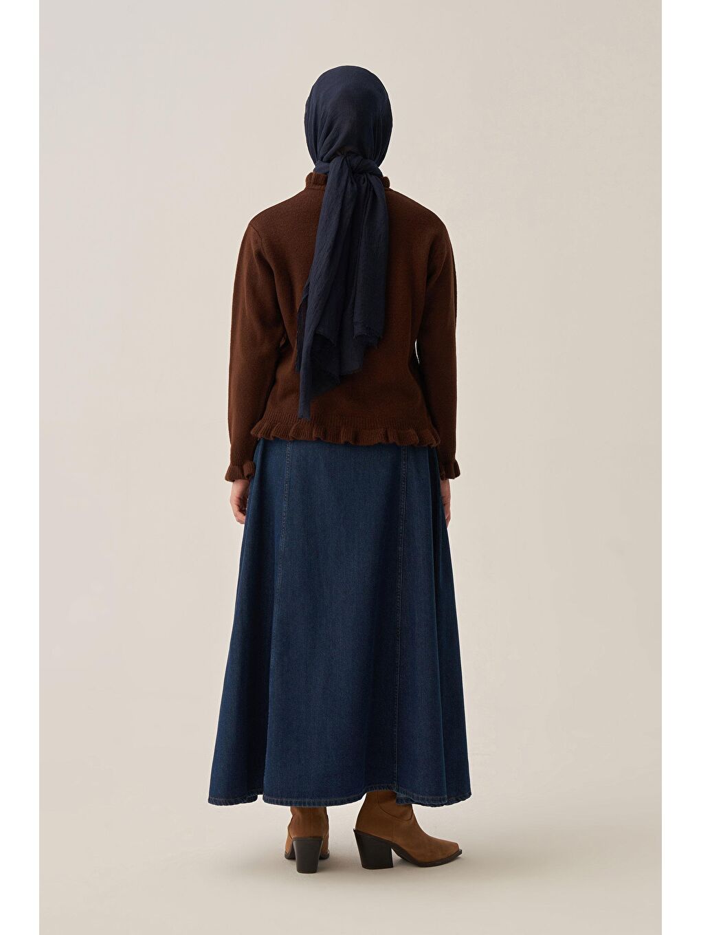 Kahverengi Kahve-Yakası Fırfırlı Kısa Kazak-2