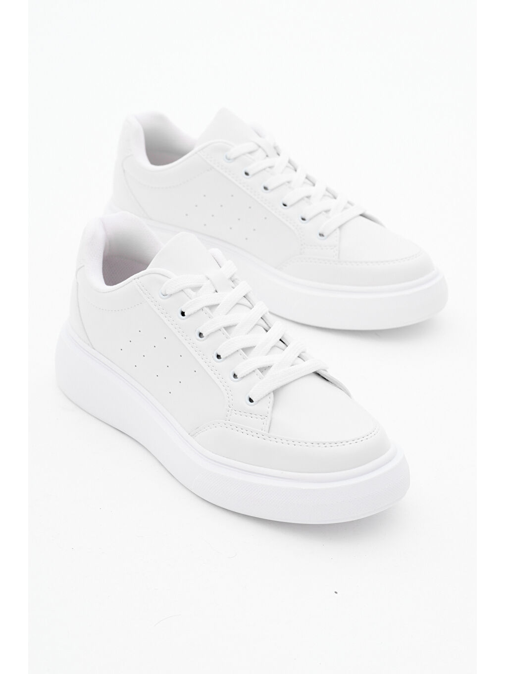 Kadın Beyaz Rahat Kalıp Yüksek Poli Taban Bağcıklı Spor Ayakkabı-2