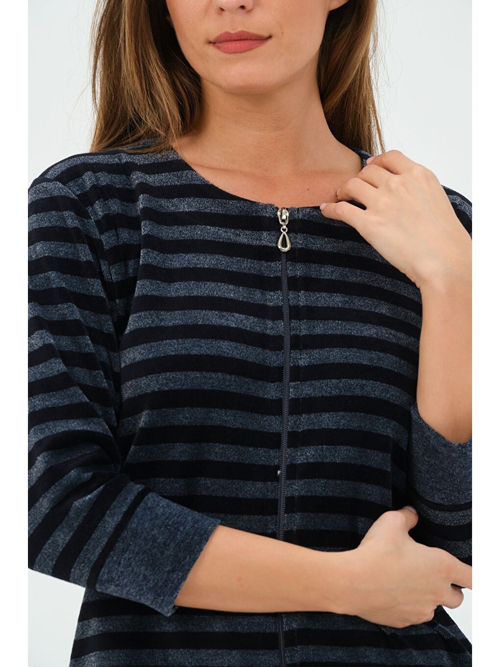 Kadın Lacivert Çizgili Fermuarlı Cepli Kadife Elbise-3