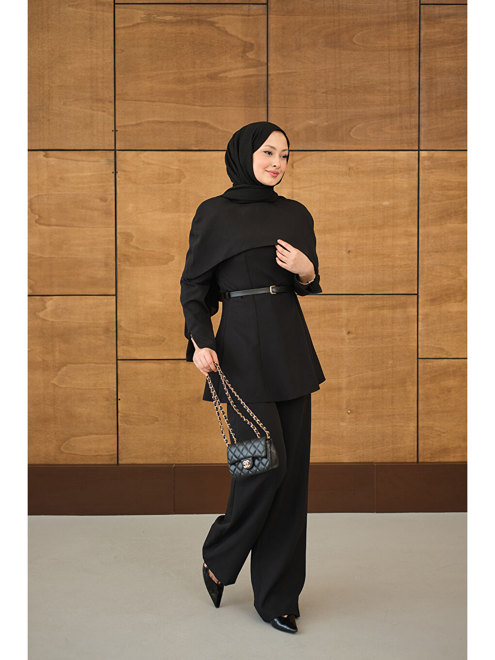 Kadın Çıkarılabilir Pelerin Detaylı Takım Siyah-4