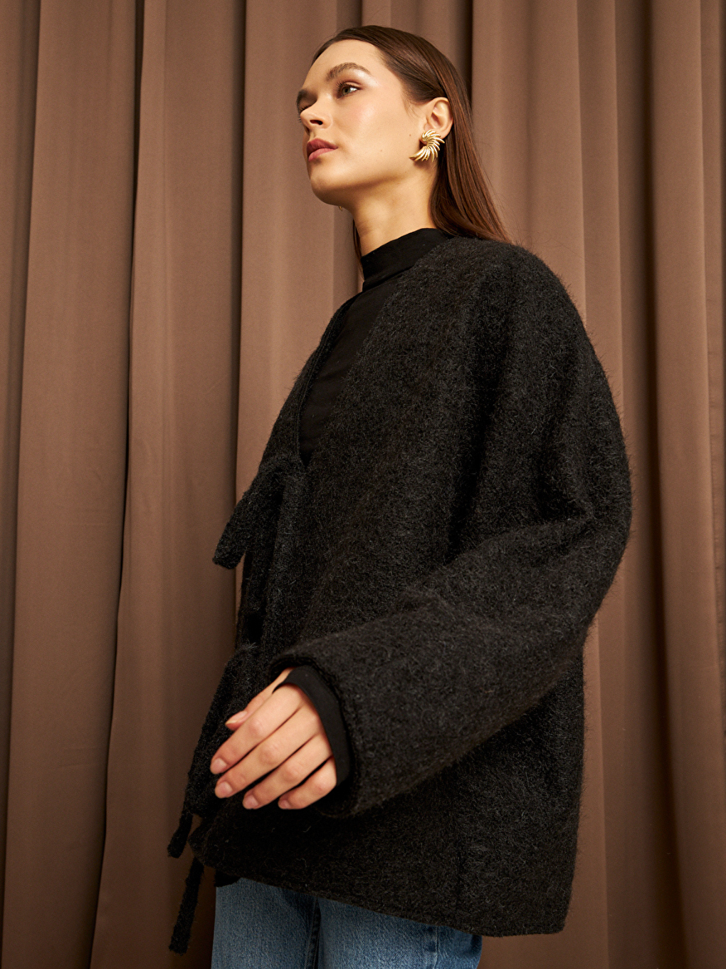 Kadın Siyah Bağcık Detaylı İthal Kaşe Ceket-9