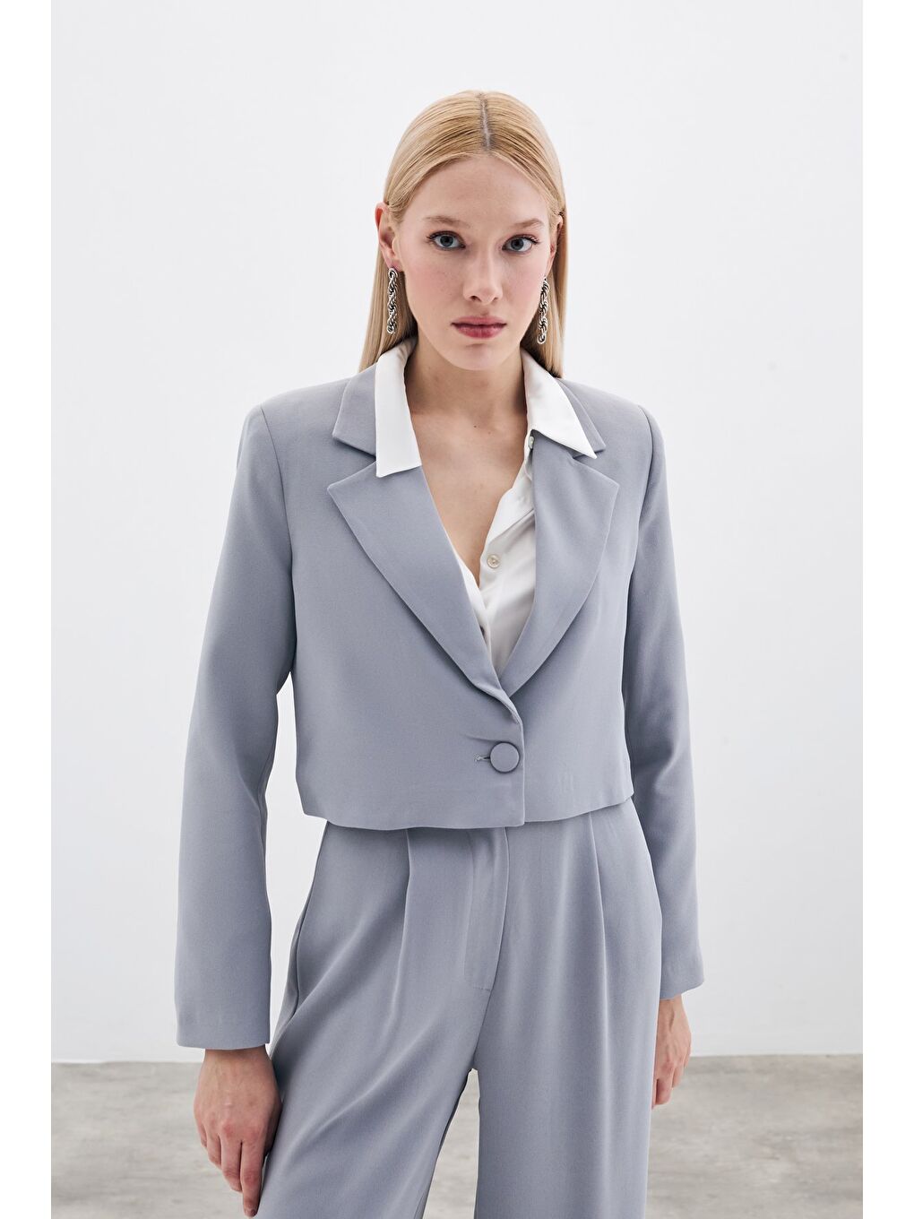 Kısa Krep Ceket - Gri-4