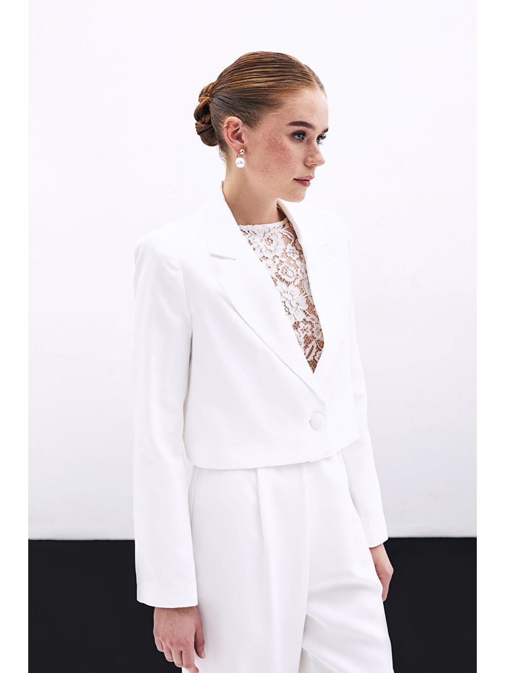 Kısa Krep Ceket - Ekru-1