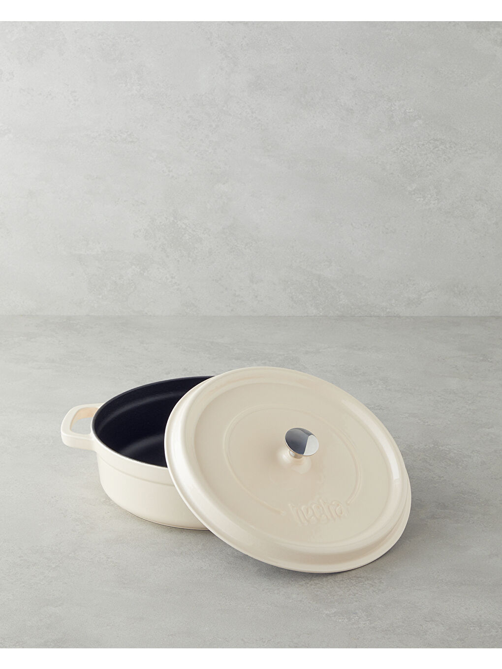 Ekru Hecha Demir Döküm Sığ Tencere 28 cm Krem-1