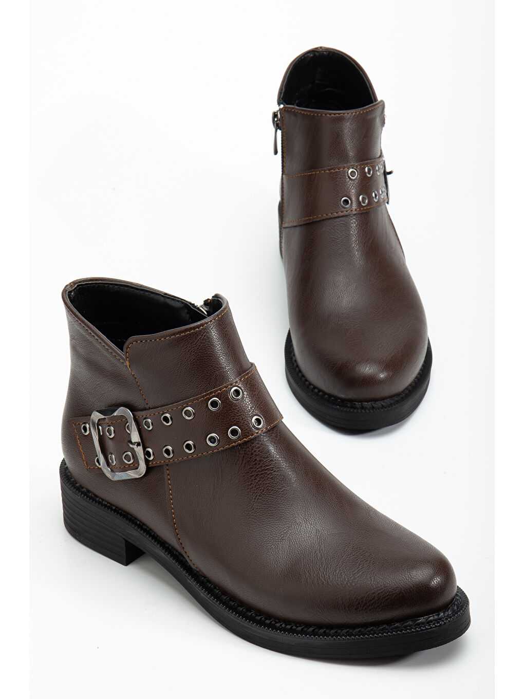 Kahverengi Kadın Kahve Cilt Kalın Termo Taban Kemer Toka Detaylı Fermuarlı Bot-1