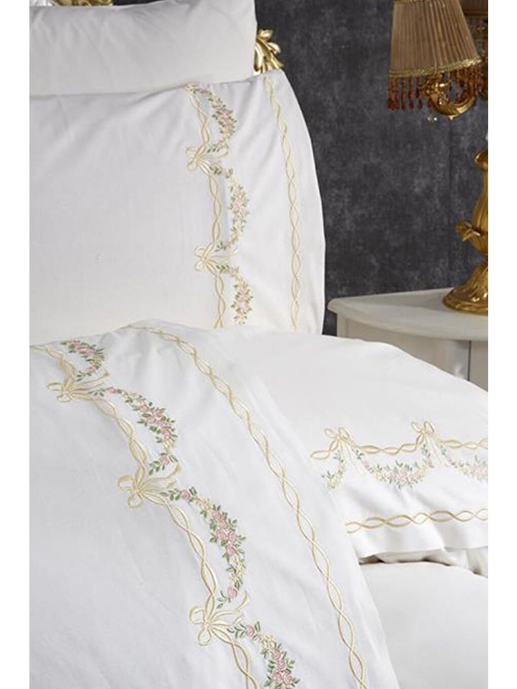 Karışık Yasmin Nakışlı 6 Parça Nevresim Takımı Krem-2