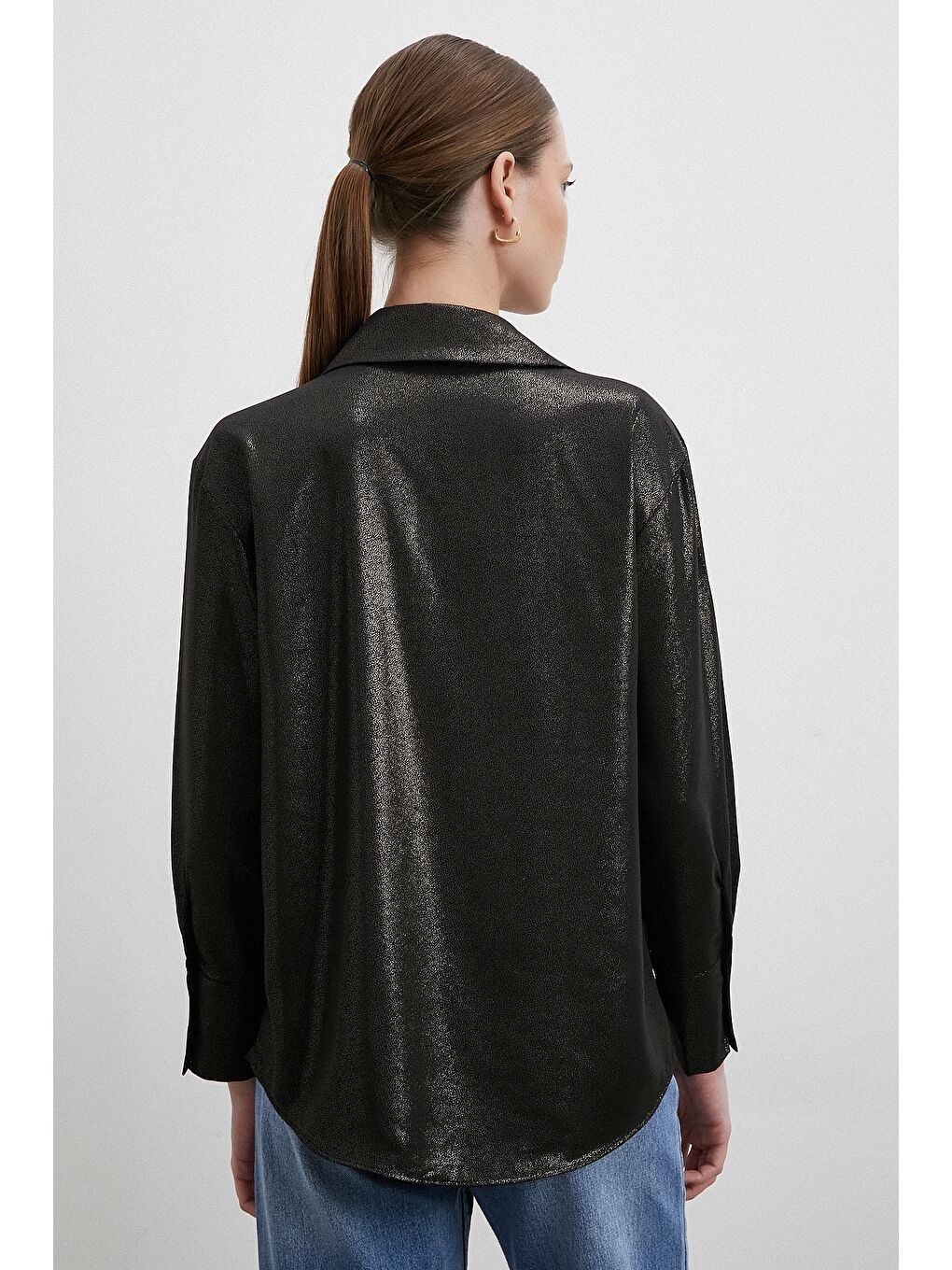 Varaklı V Yaka Gömlek Siyah-5