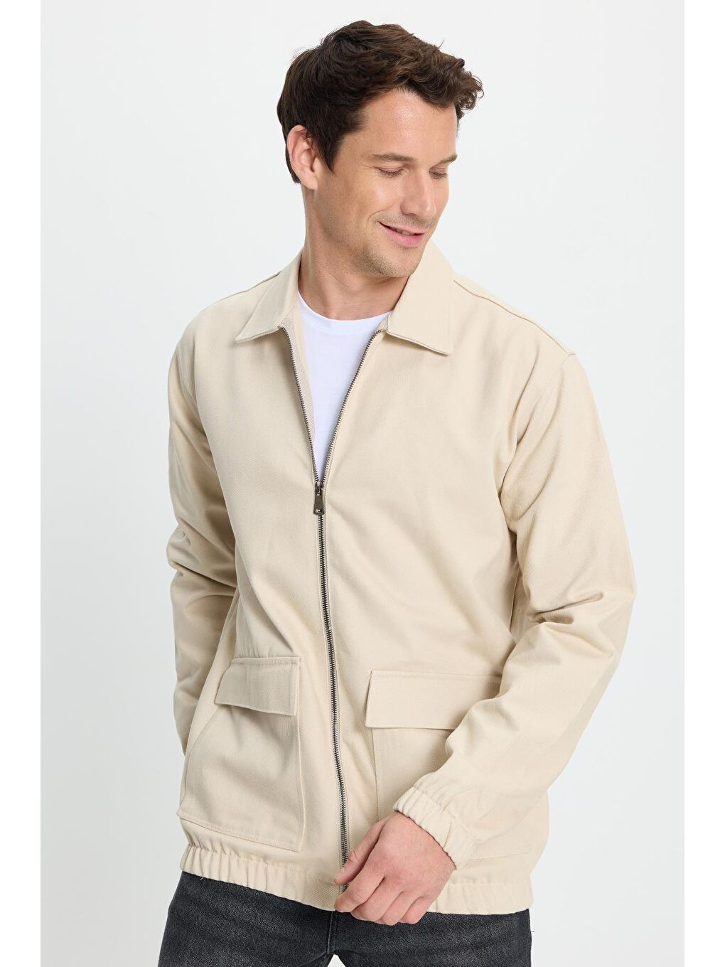Bej Erkek Relax Fit Rahat Kesim Çift Cep Kapaklı Fermuarlı Beli Lastikli Düz Ceket