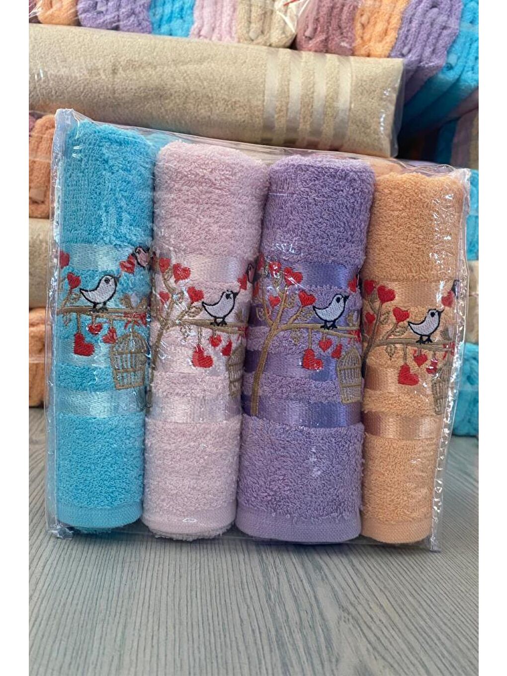 Karışık Softy Bird 4lü Nakışlı Çeyizlik Havlu Takımı-3