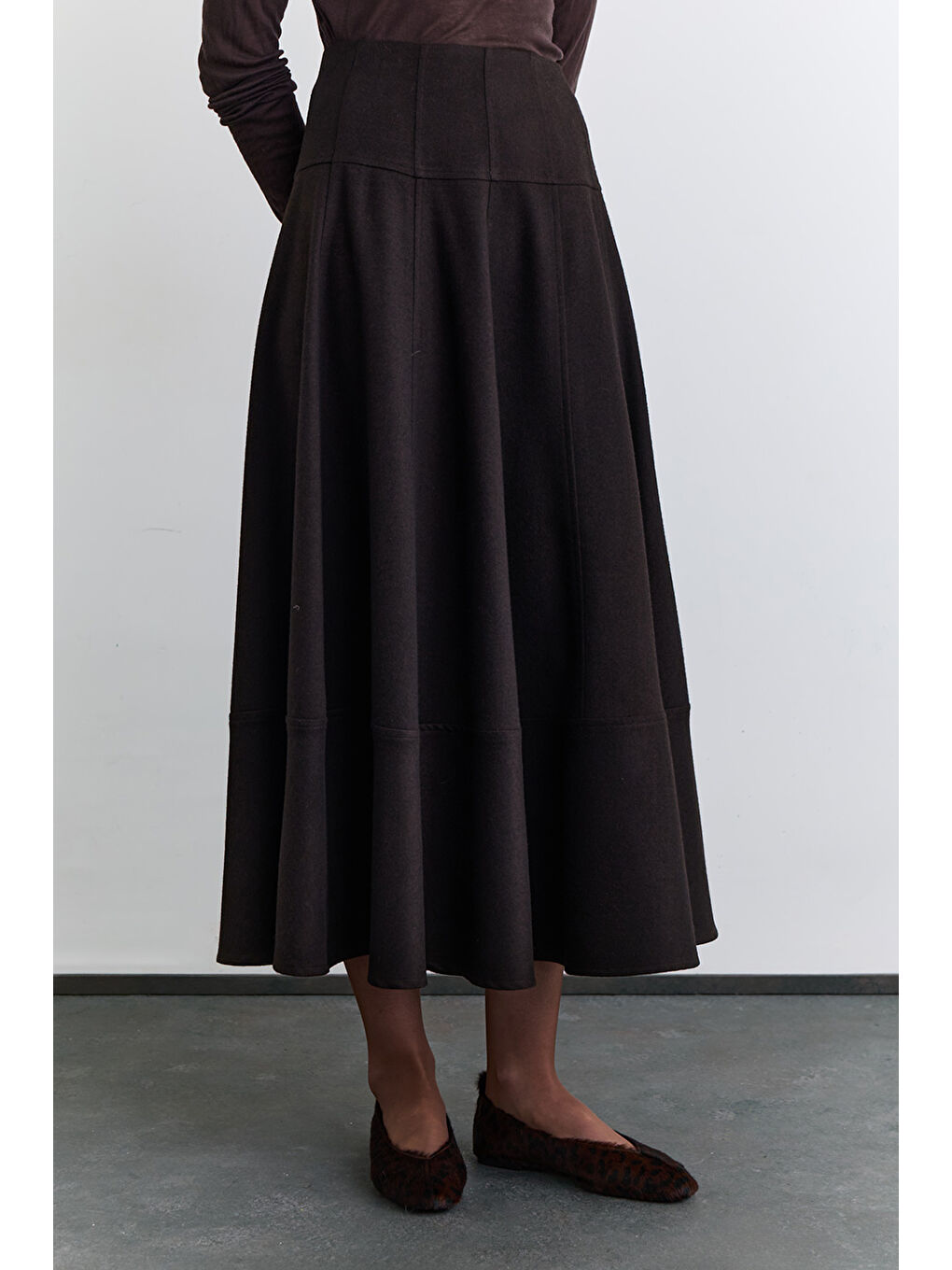 Kup Detaylı Geniş Etek Kahverengi