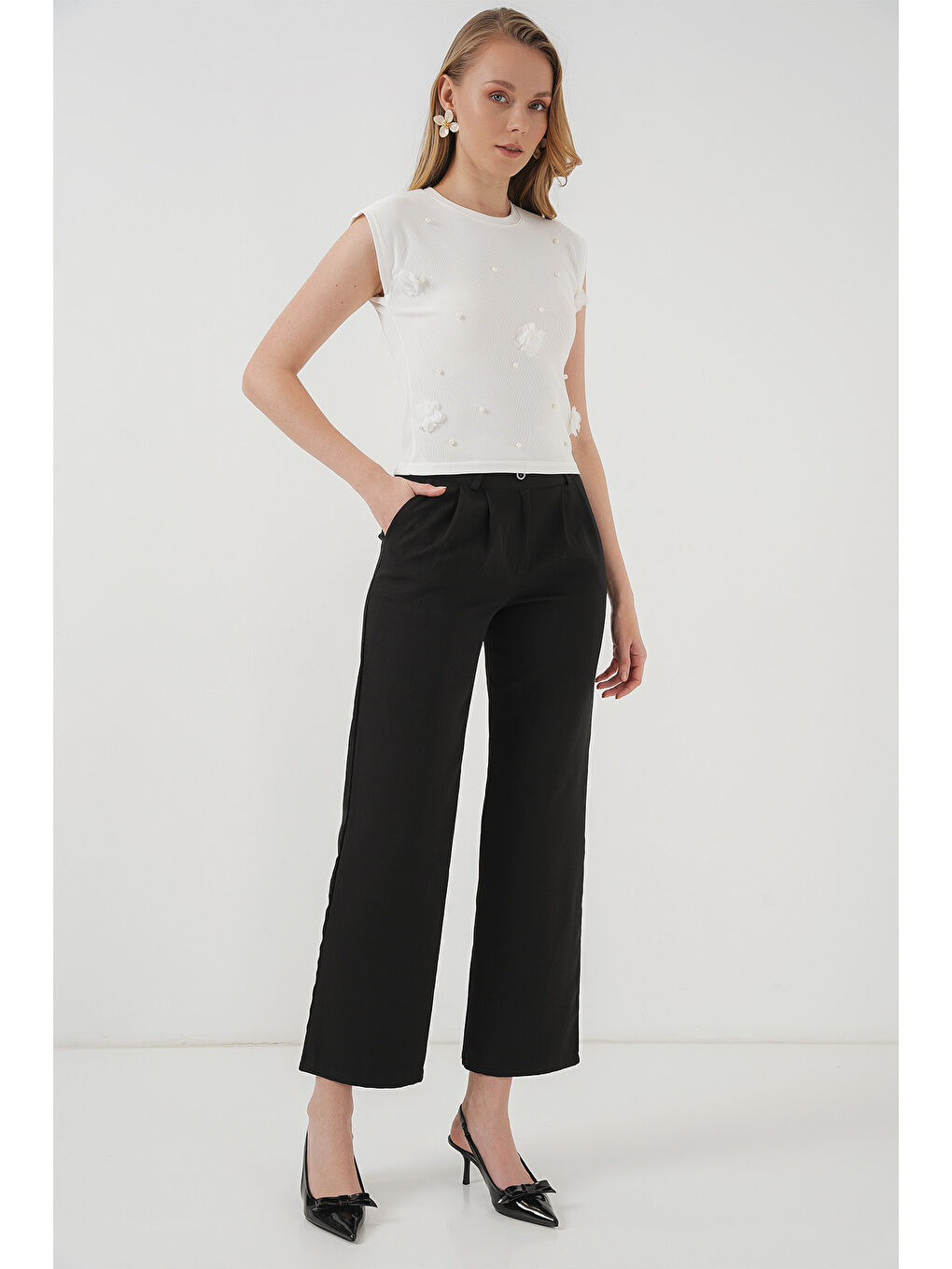 929 Kısa Kol Örme Bluz - Beyaz-1