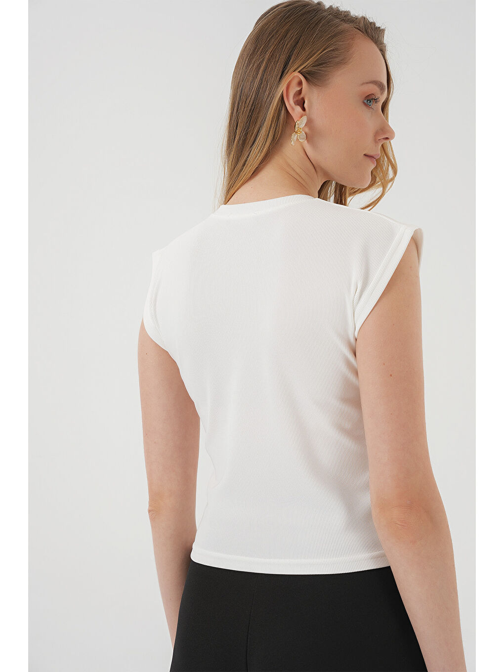 929 Kısa Kol Örme Bluz - Beyaz-4