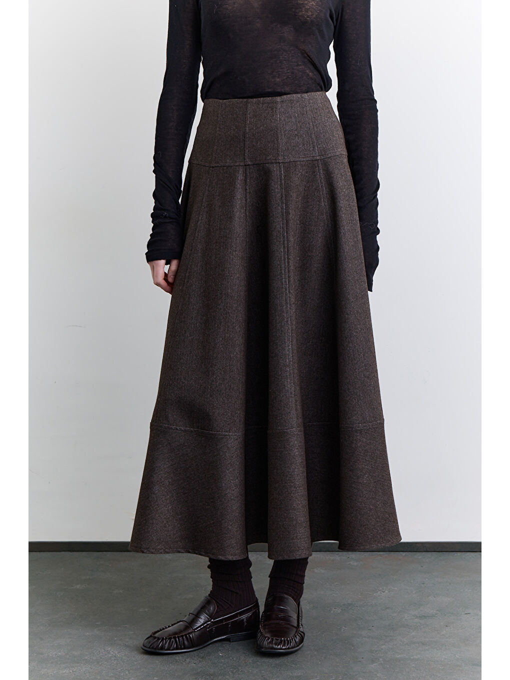 Bej Kup Detaylı Geniş Etek Vizon