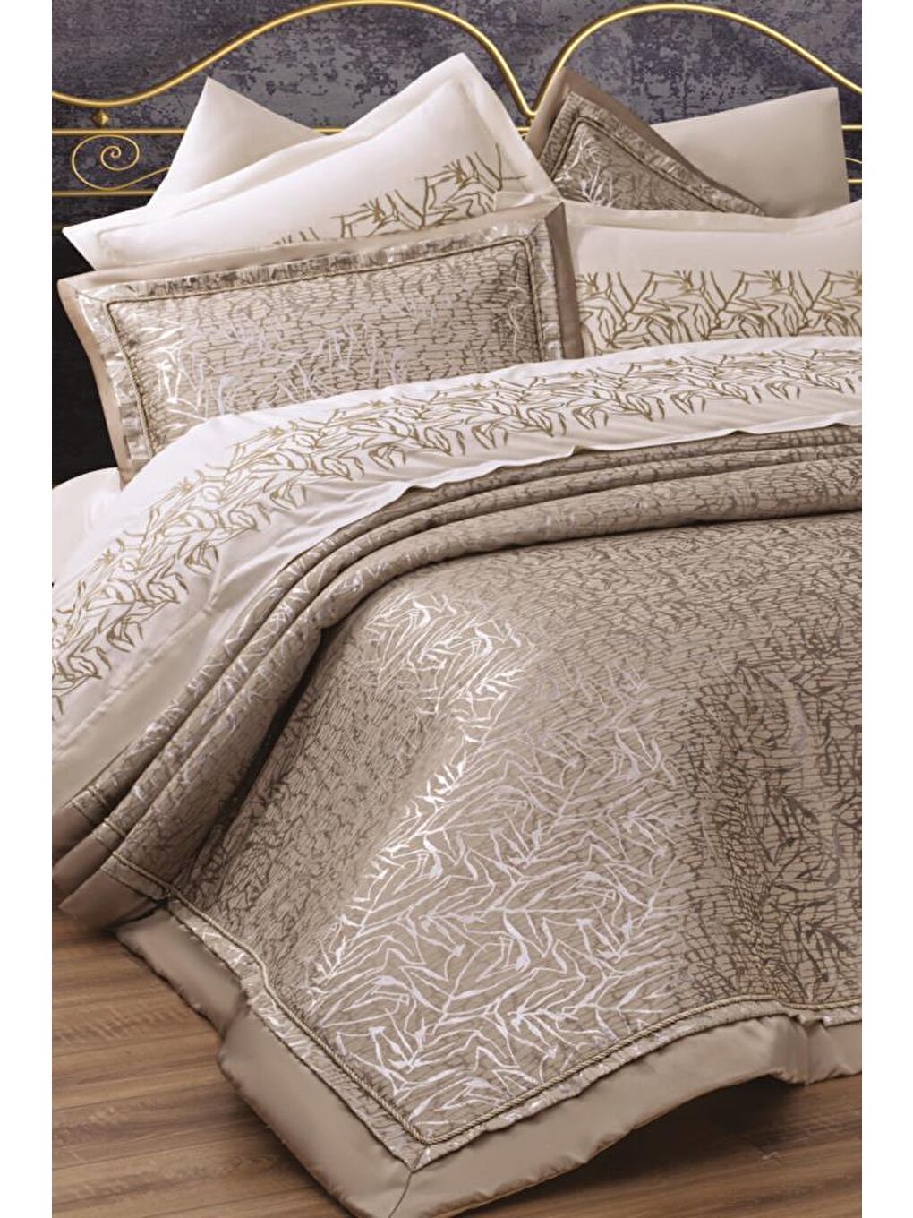 Ekru Dora 10 Parça Çeyiz Seti Krem