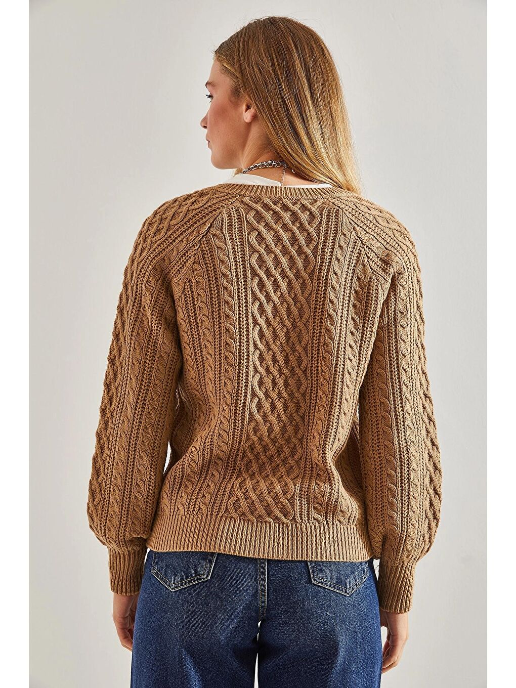 Bej Kadın Saç Örgülü Düğmeli Triko Kazak-3