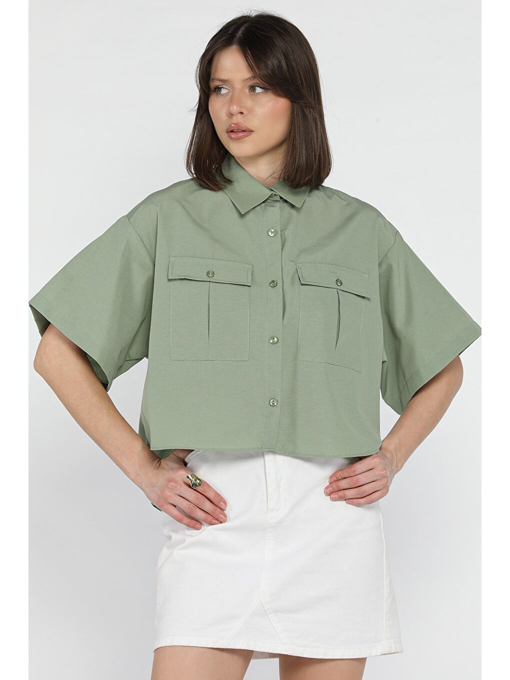 Haki Kadın Çift Cepli Kısa Kol Gömlek