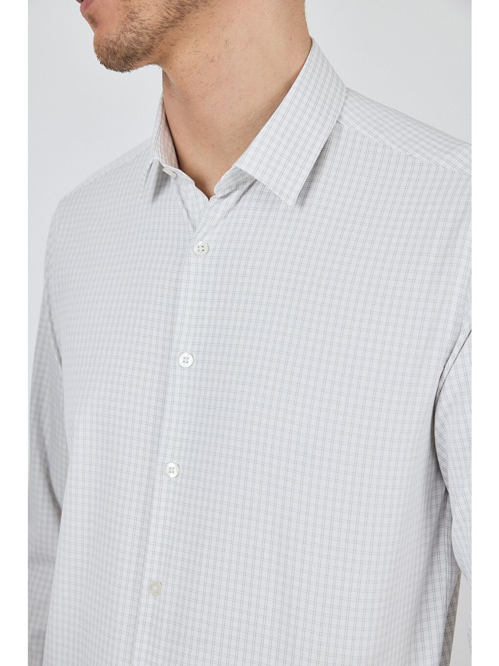 Beyaz Sert Yaka Cepsiz Gabardin Uzun Kol Slim Fit Esnek Gömlek 1004250232-3