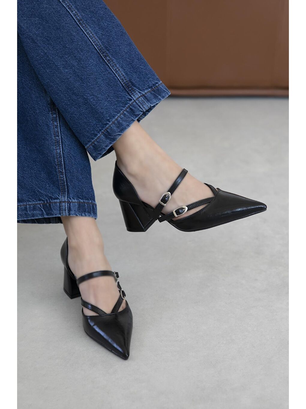 Stana Kadın Kırışık Deri Topuklu Ayakkabı Siyah