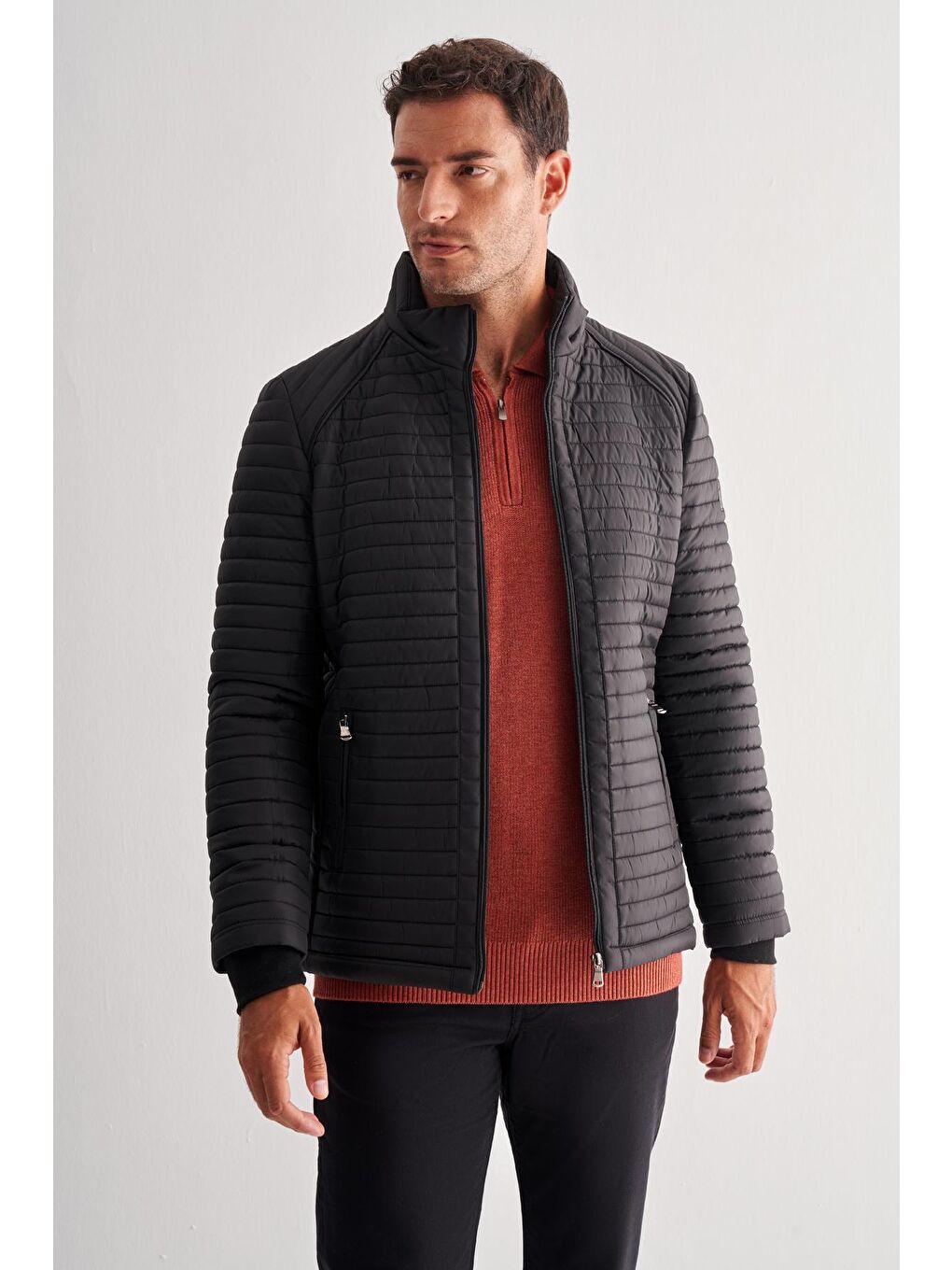 Siyah Dik Yaka Tam Astar Casual Slim Fit Kapitone Dolumlu Mont 1007255264-2