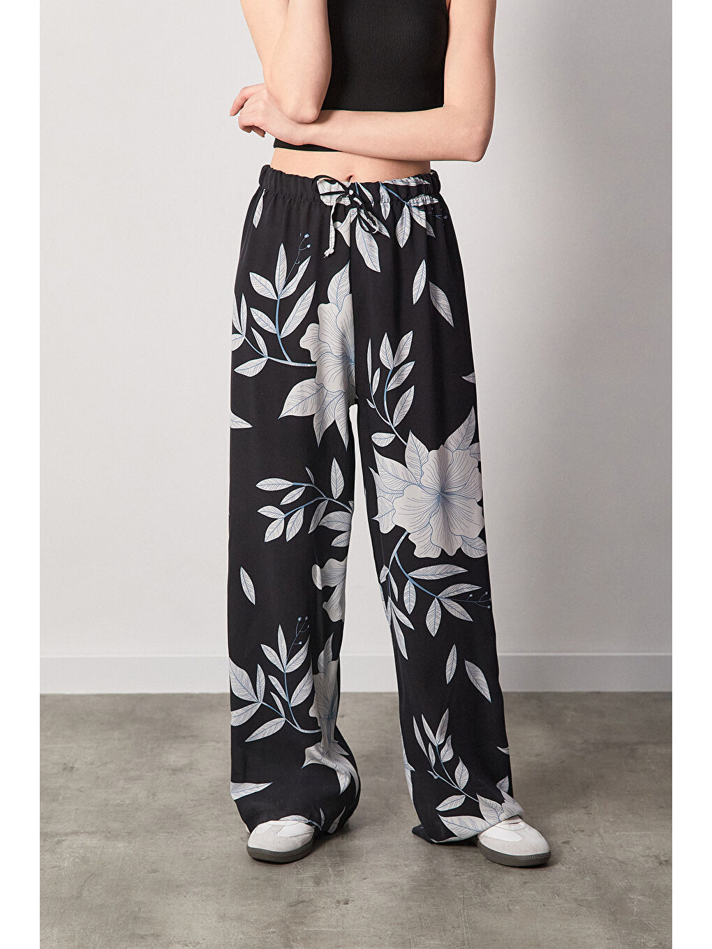 Ekru Üçgen Desenli Beli Lastikli Palazzo Pantolon-1