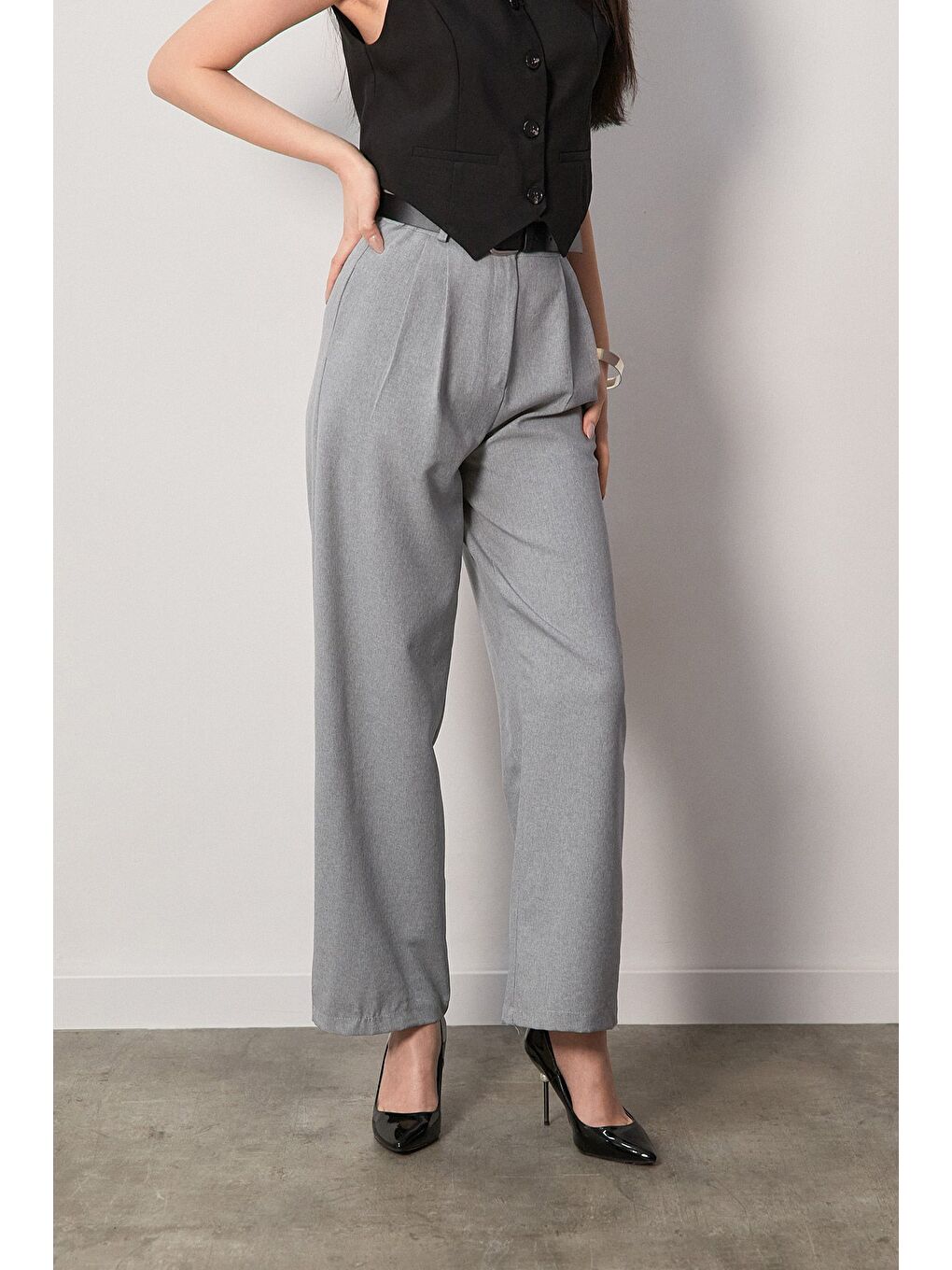 Gri Beli Kemerli Palazzo Kumaş Pantolon-1