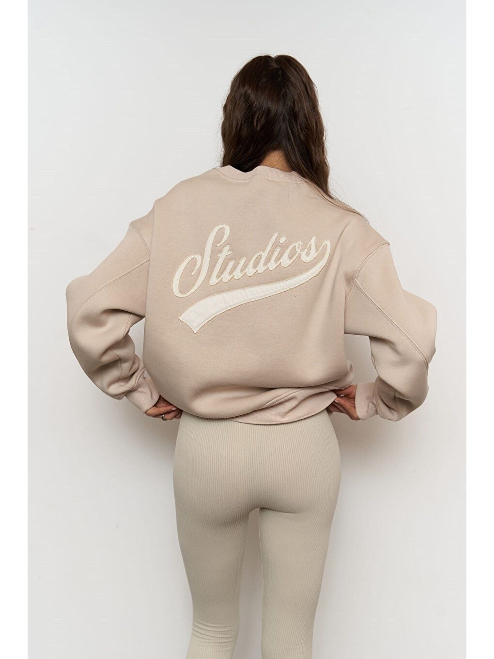 Beyaz Street Studios Kemik Oversize Sweatshirt-1