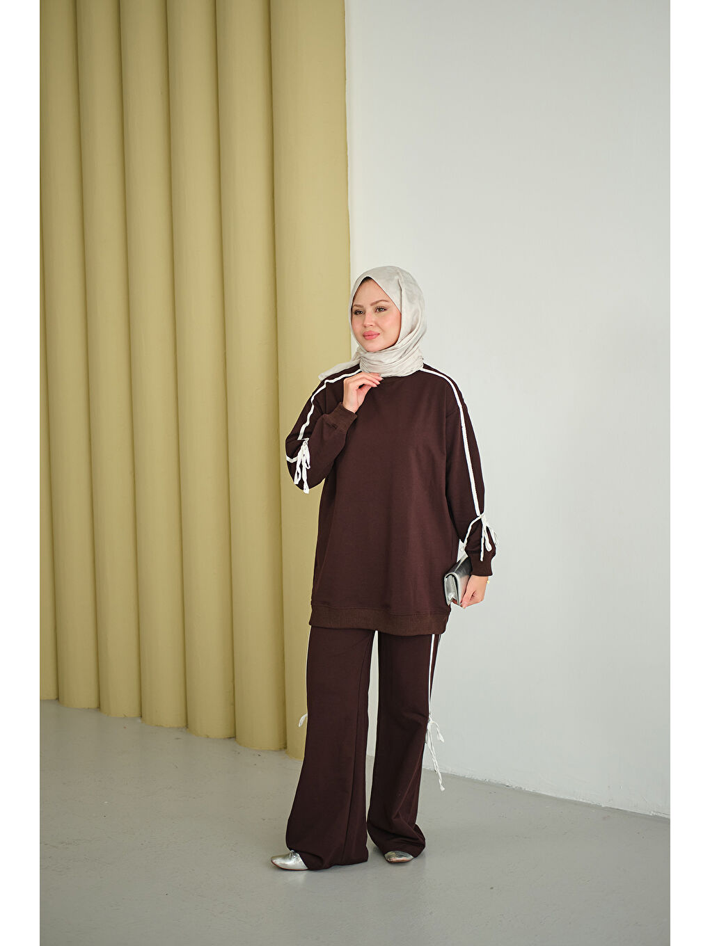 Kadın Kurdele Detay İkili Takım Kahverengi