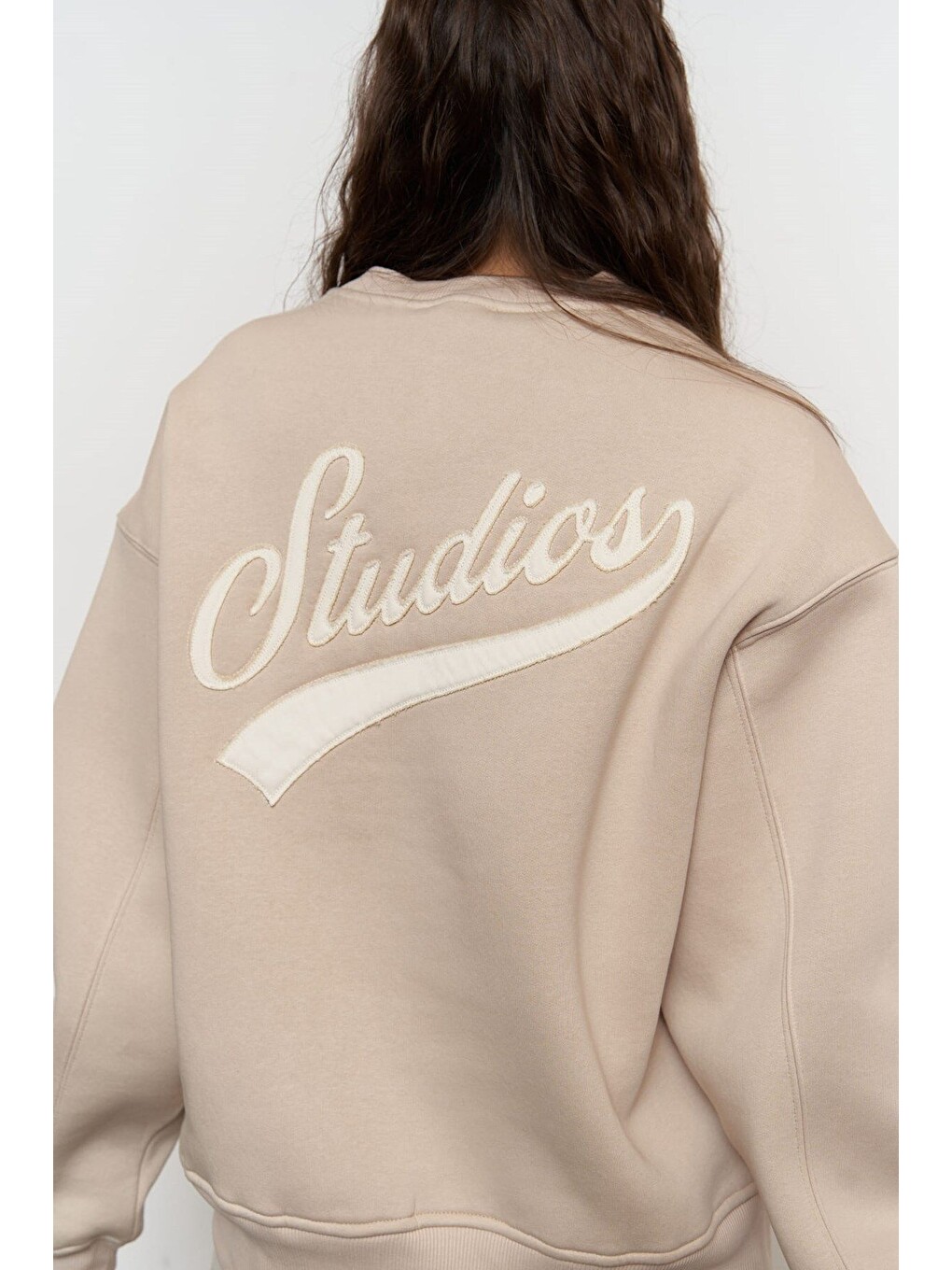 Beyaz Street Studios Kemik Oversize Sweatshirt-7
