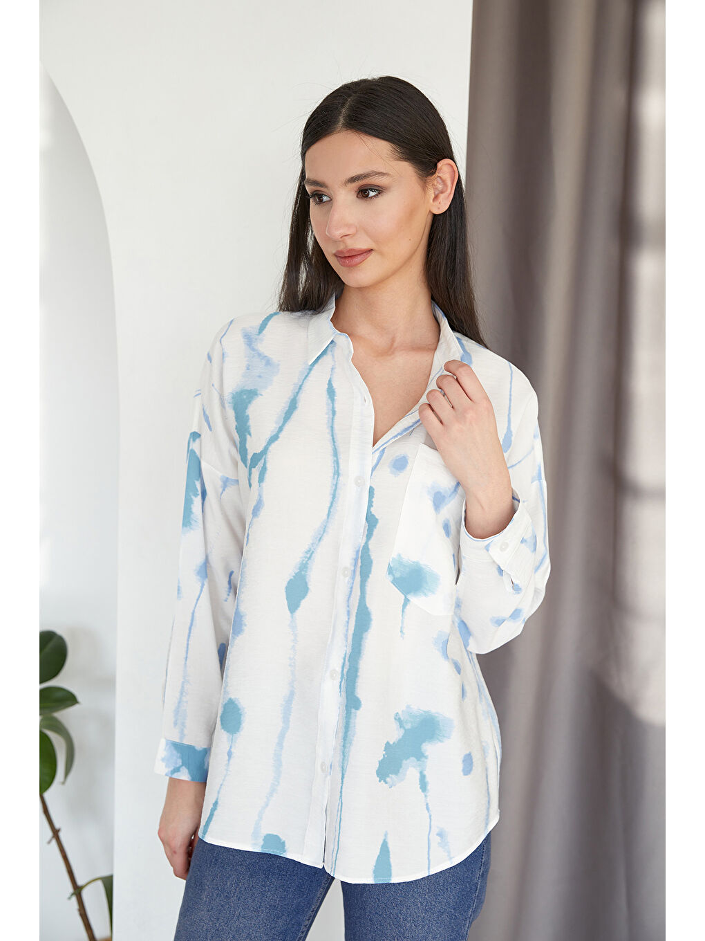 Mavi Batik Desenli Tek Cepli Oversize Gömlek-1