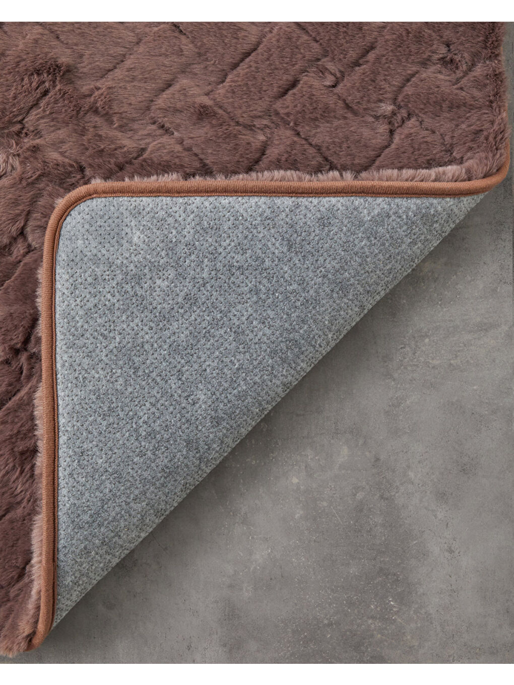 Kahverengi Peggy Pelüş Halı 60x90 cm Kahve-1