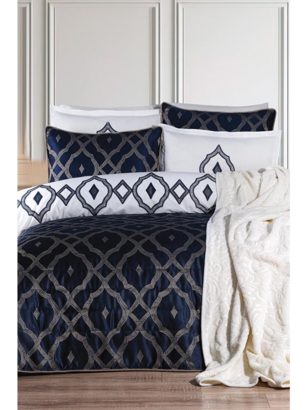 İlayda 10 Parça Çeyiz Seti Lacivert-1