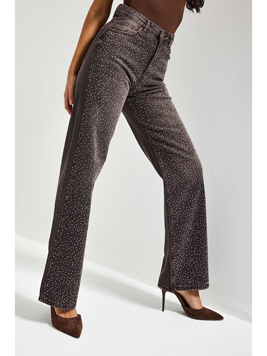 Kahverengi Kadın Koyu Kahve T-2s6-16 Straight Fit Parlak Taşlı Yüksek Bel Özel Tasarım Denim Jean