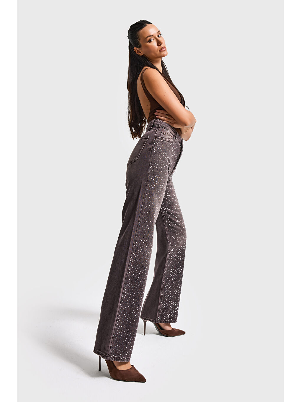 Kahverengi Kadın Koyu Kahve T-2s6-16 Straight Fit Parlak Taşlı Yüksek Bel Özel Tasarım Denim Jean-1