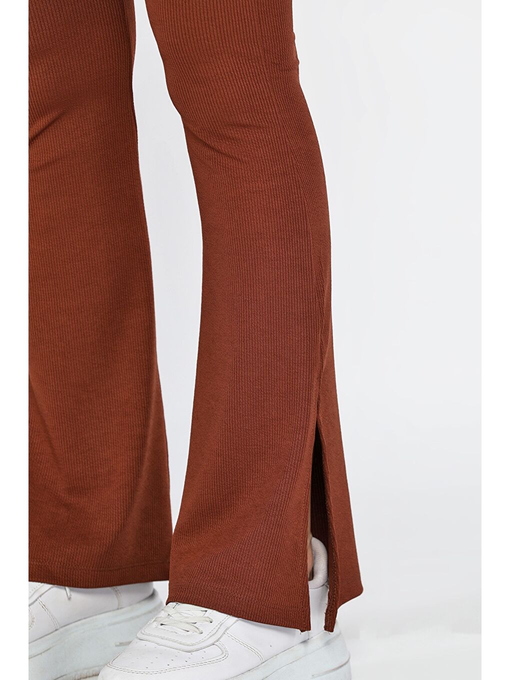 Kahverengi Kadın İspanyol Paça Yırtmaç Detaylı Yüksek Bel Fitilli Tayt-3