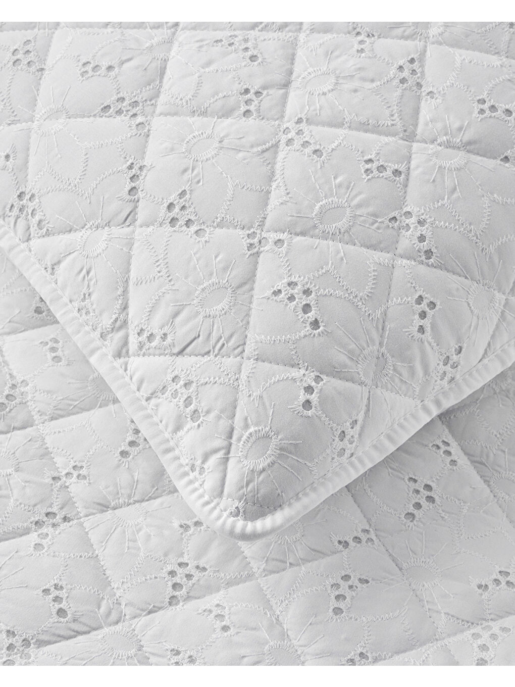 Victorian Whisper King Size Yatak Örtüsü Takımı 240x220 cm Beyaz-2