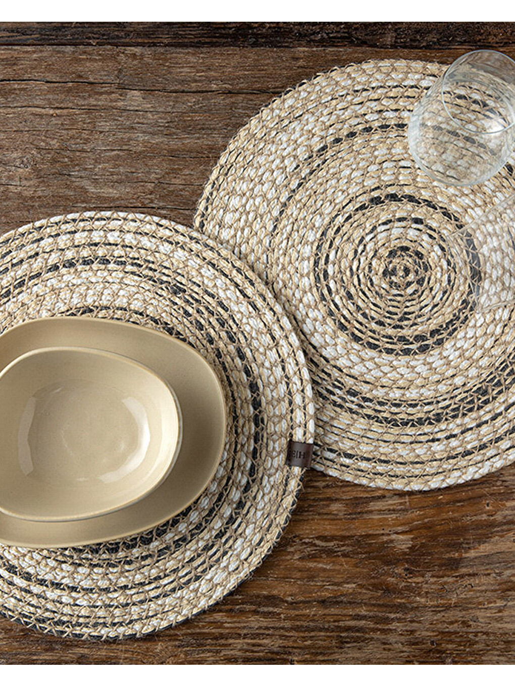 Dorothy Jüt 2'li Amerikan Servis Bej