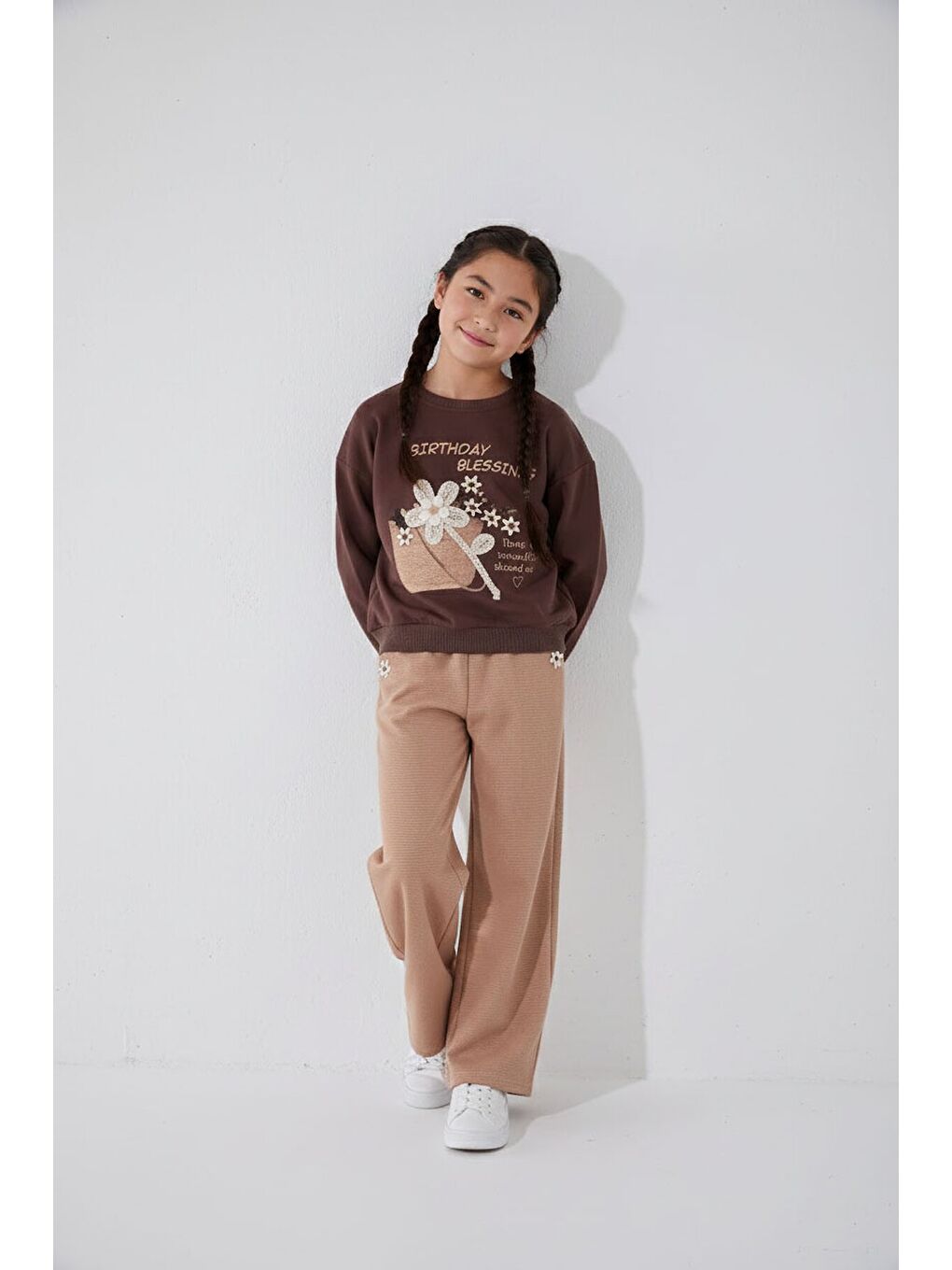 Kahverengi Papatya Nakış Detaylı Jean Pantolonlu Kız Çocuk 2li Takım 23514-2