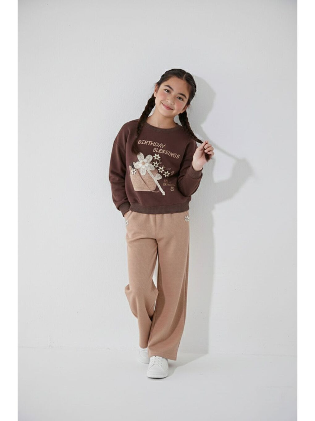 Kahverengi Papatya Nakış Detaylı Jean Pantolonlu Kız Çocuk 2li Takım 23514-3